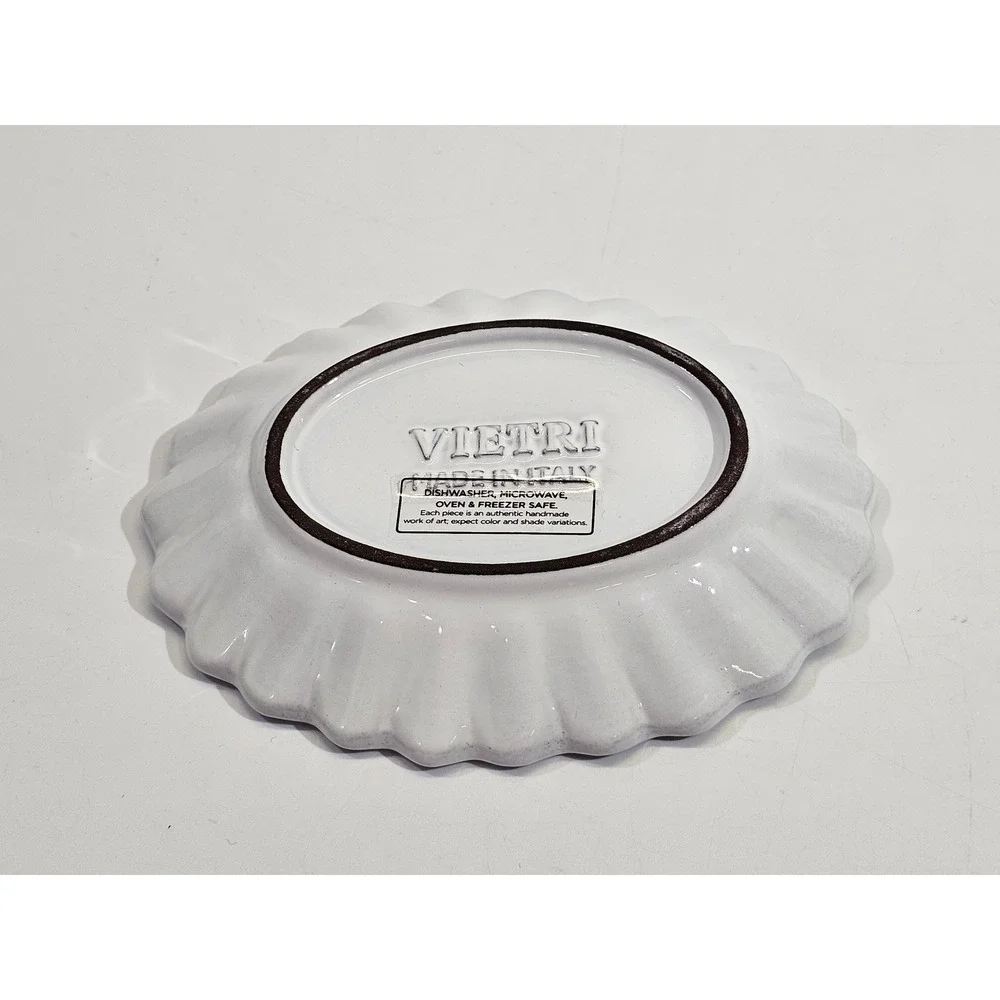 Vietri XOXO Oval Trinket Dish White Ceramic Scalloped Soap Dish Made in Italy